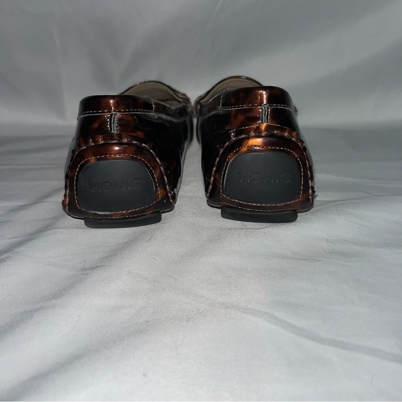 Vionic Sydney Loafers - Picture 5 of 9